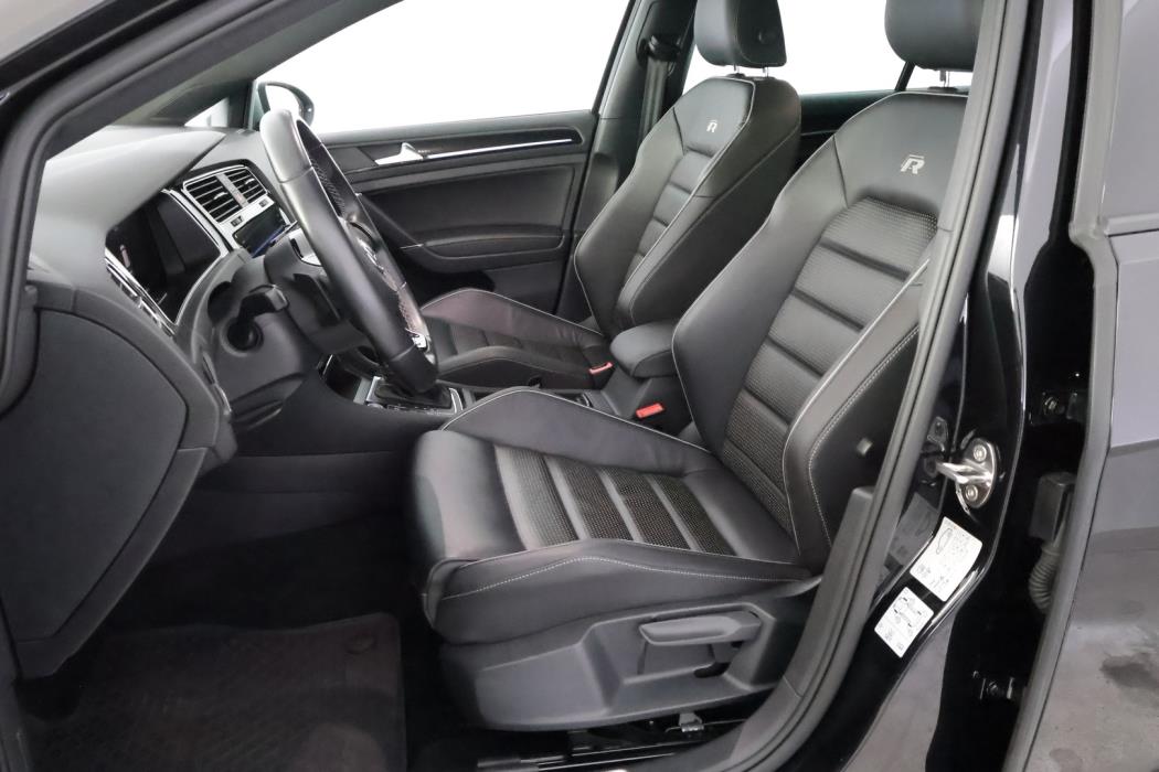 VOLKSWAGEN Golf 2019
