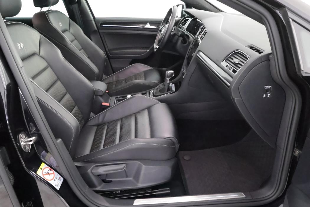 VOLKSWAGEN Golf 2019