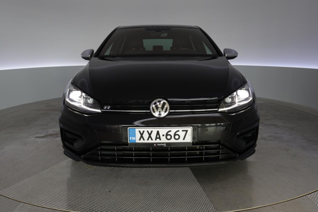 VOLKSWAGEN Golf 2019