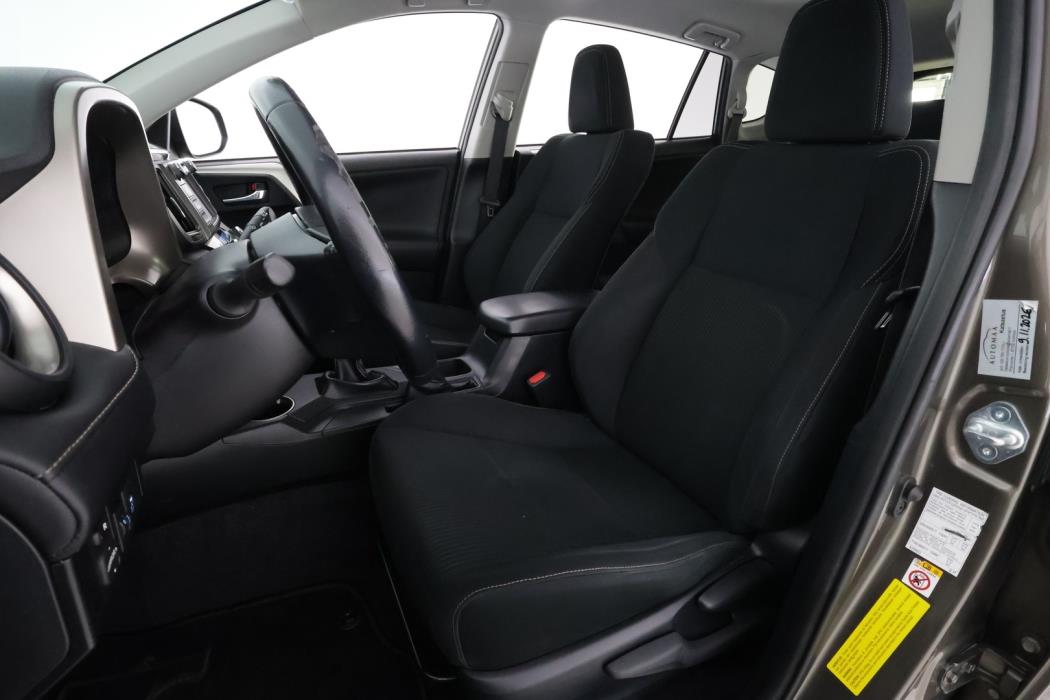 TOYOTA RAV4 2015