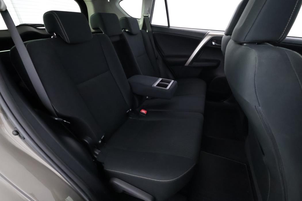TOYOTA RAV4 2015