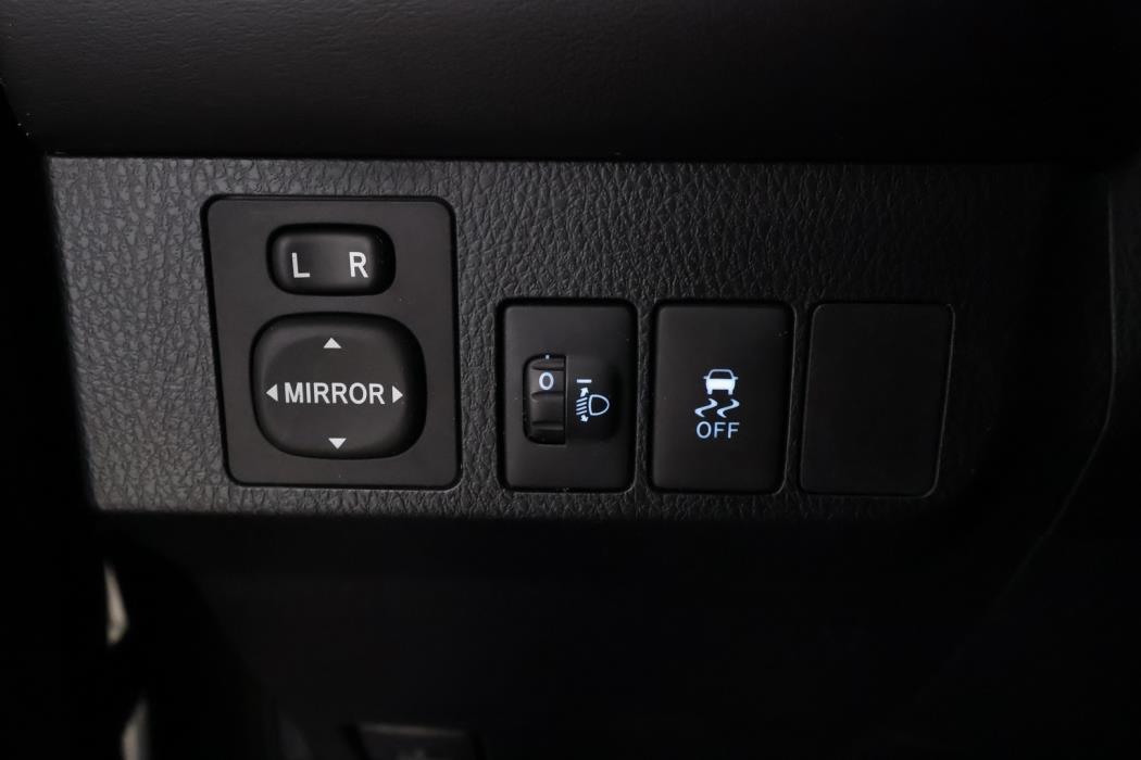 TOYOTA RAV4 2015