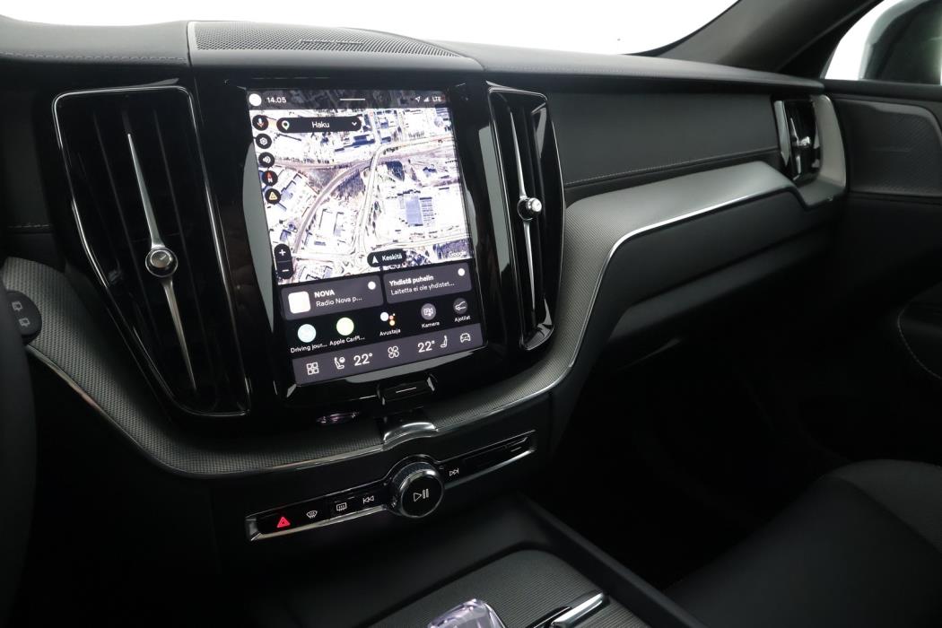 VOLVO XC60 2025