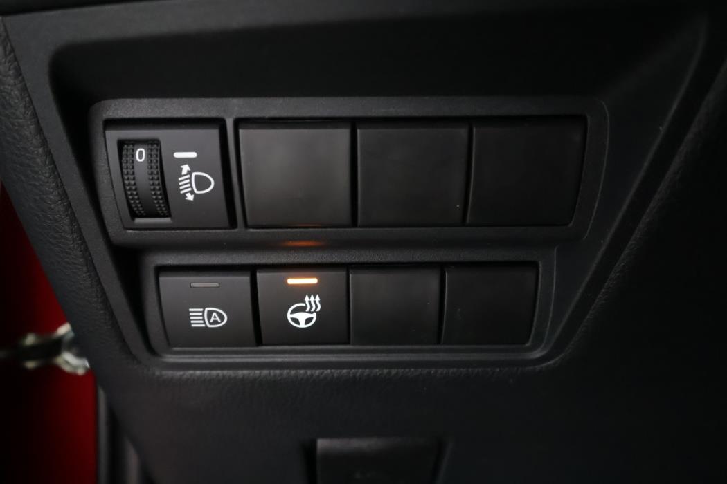 TOYOTA Yaris 2025