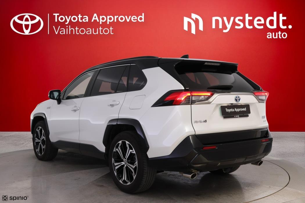 TOYOTA RAV4 PLUG-IN 2023