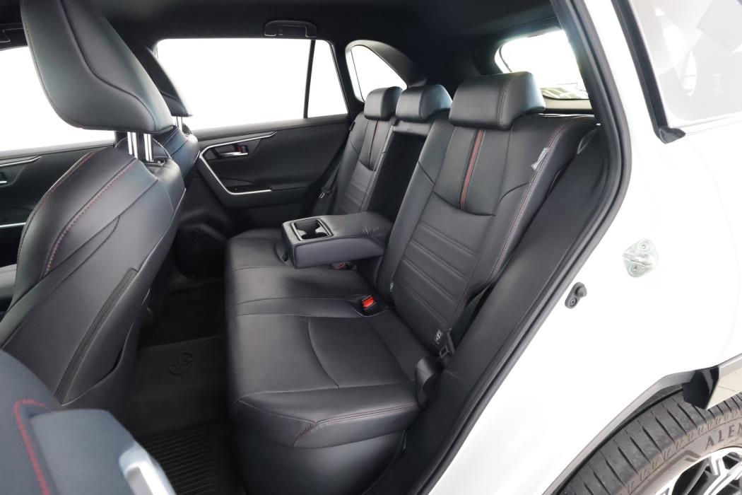 TOYOTA RAV4 PLUG-IN 2023