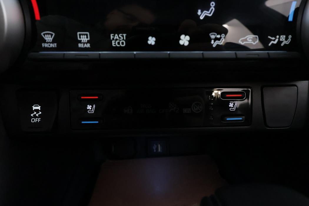 TOYOTA RAV4 PLUG-IN 2023