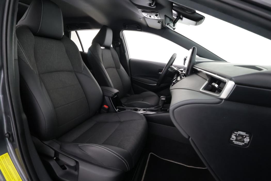 TOYOTA Corolla 2025