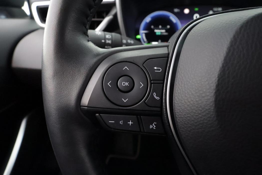 TOYOTA Corolla 2025