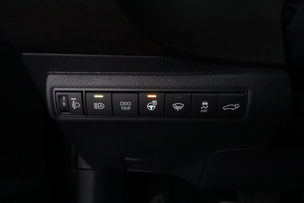 TOYOTA Corolla 2025