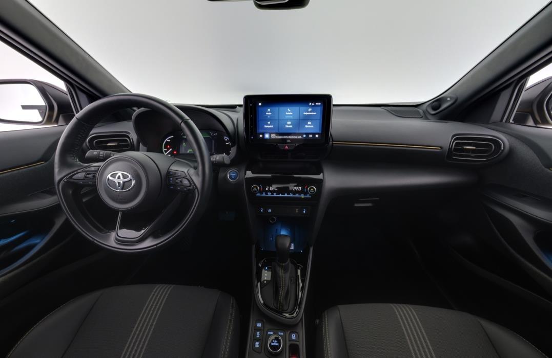 TOYOTA YARIS CROSS 2021