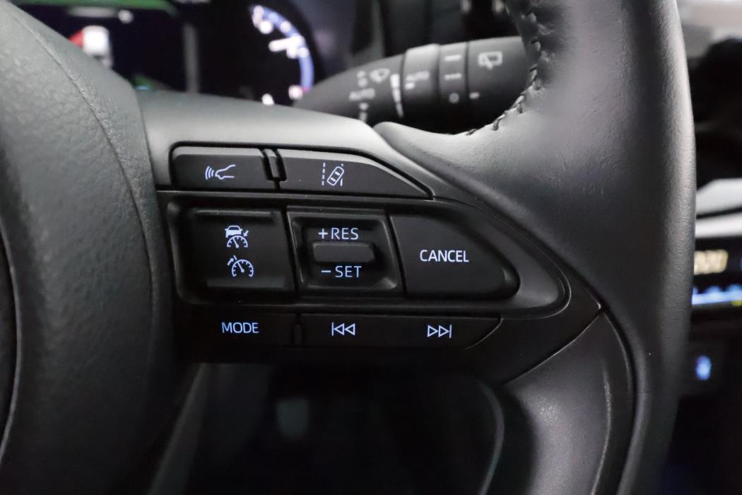 TOYOTA YARIS CROSS 2021