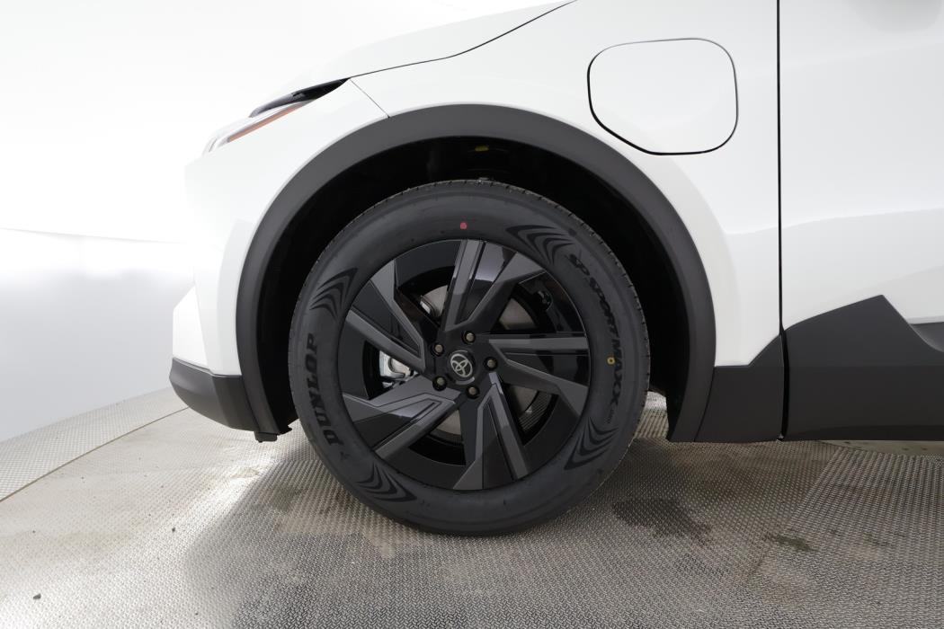 TOYOTA C-HR+ 2026
