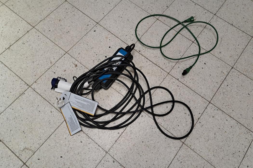 MITSUBISHI Outlander PHEV 2016