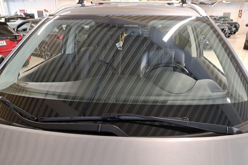 MITSUBISHI Outlander PHEV 2016