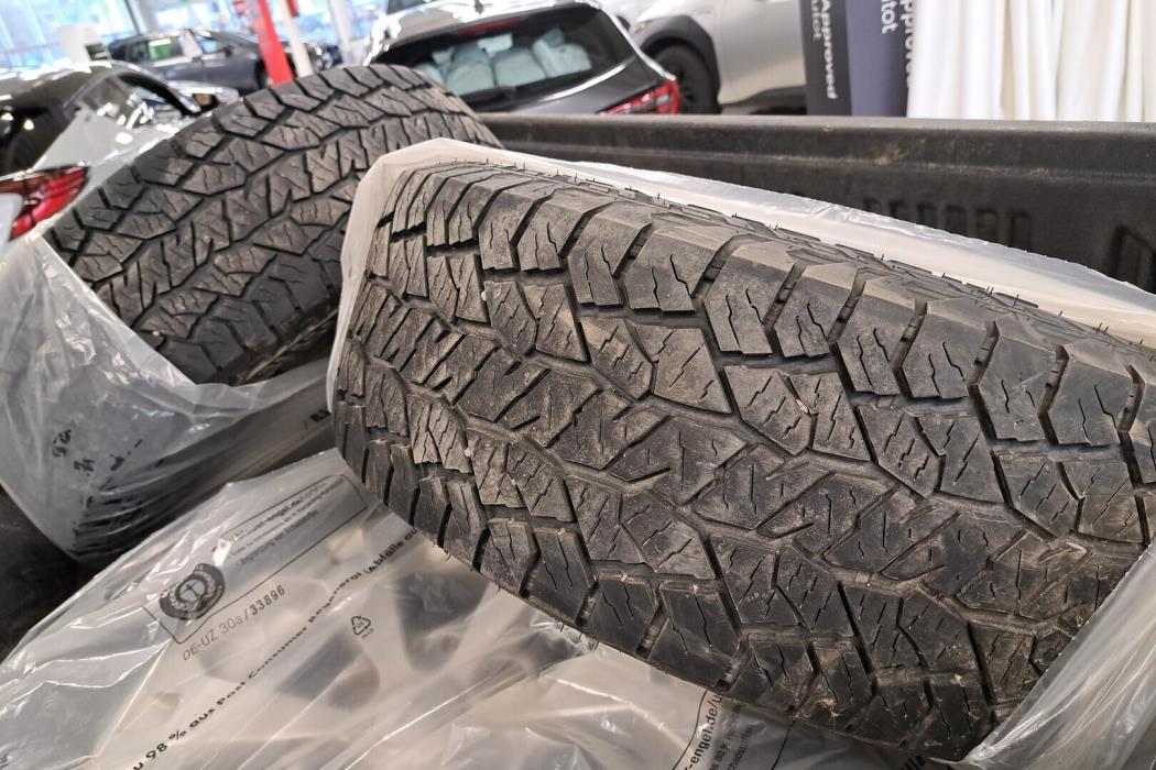 MITSUBISHI L200 2012