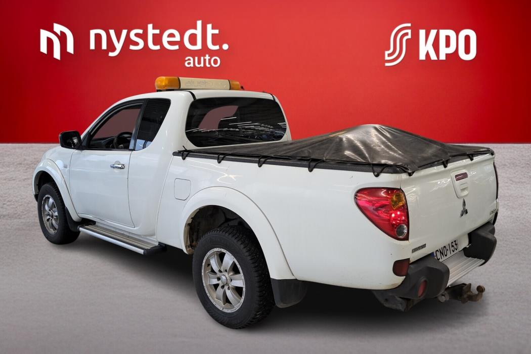 MITSUBISHI L200 2012