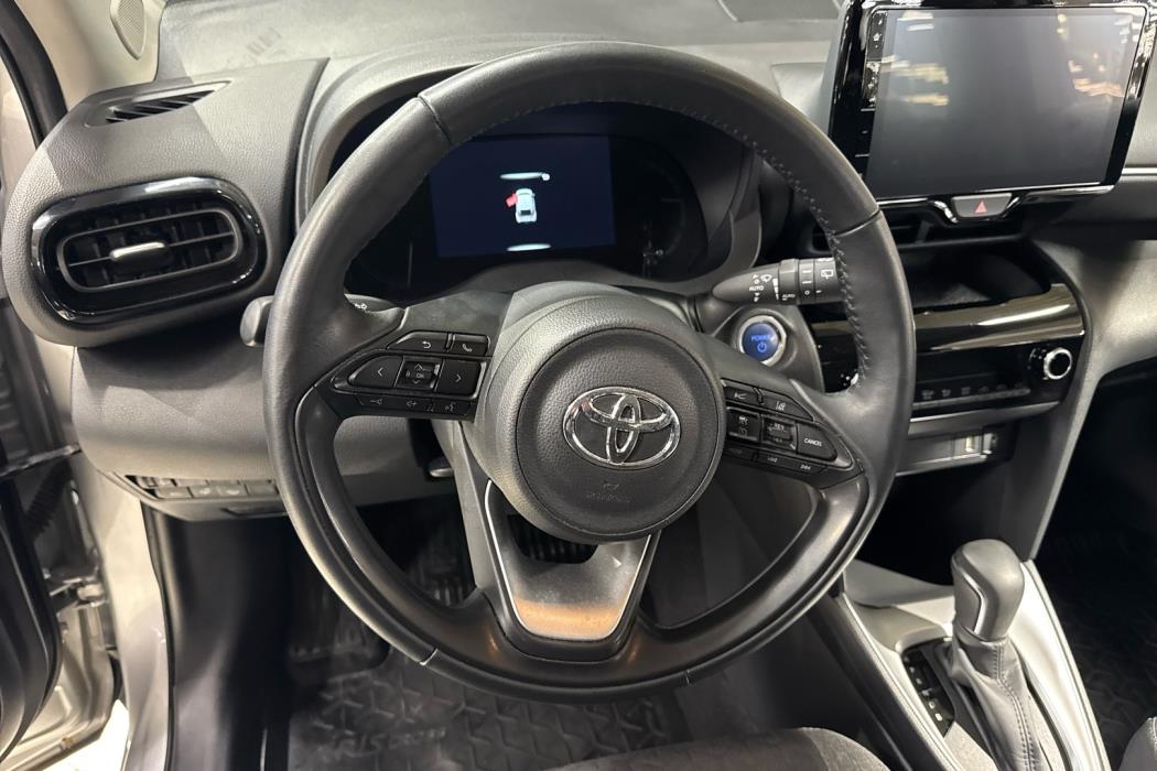 TOYOTA Yaris Cross 2023