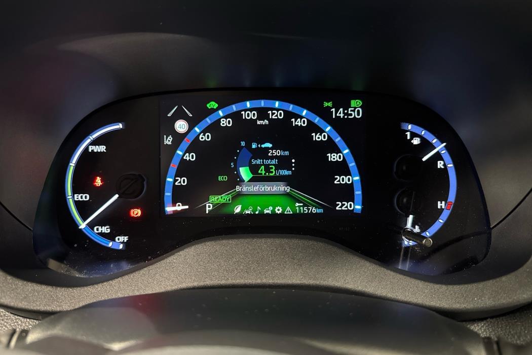 TOYOTA Yaris Cross 2023