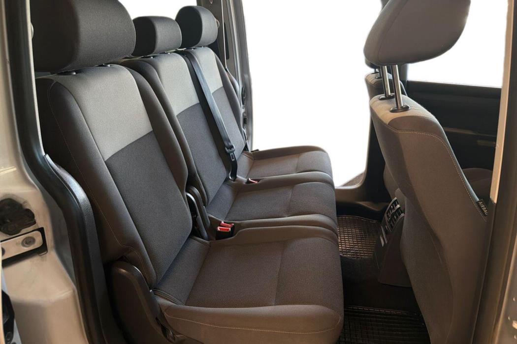VOLKSWAGEN Caddy Maxi 2013