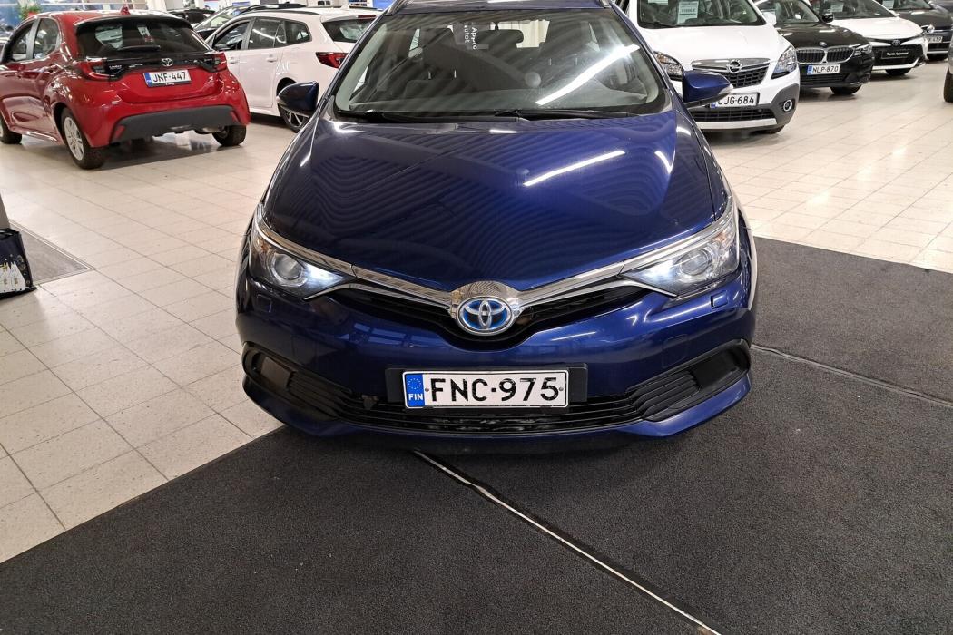 TOYOTA Auris 2017