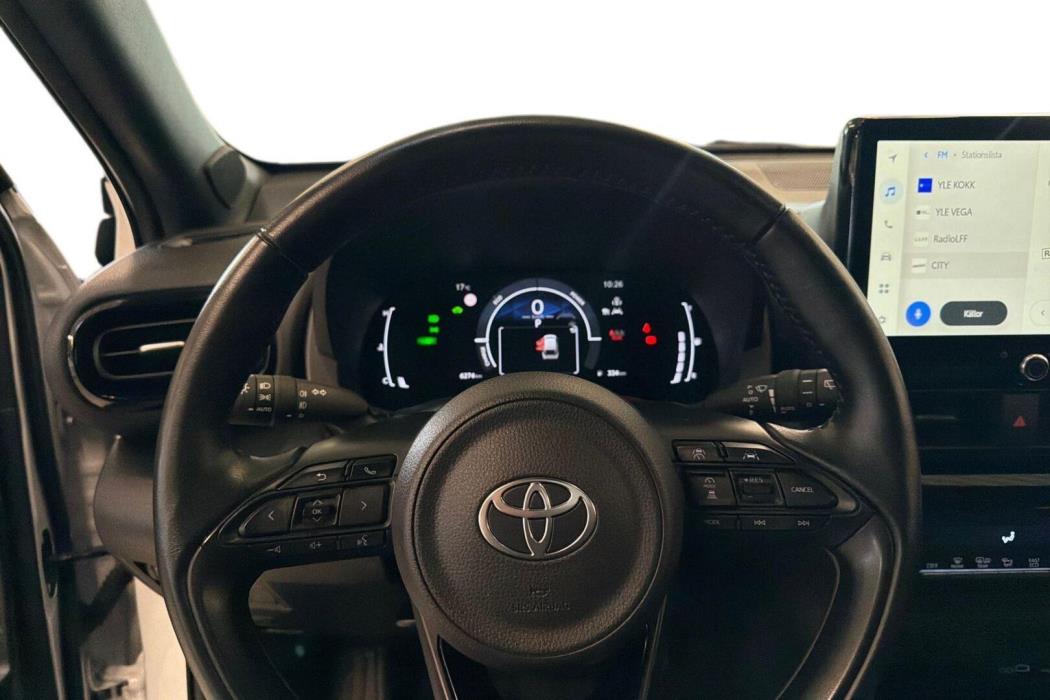TOYOTA Yaris Cross 2025
