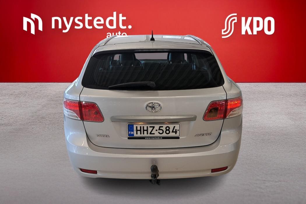 TOYOTA Avensis 2009