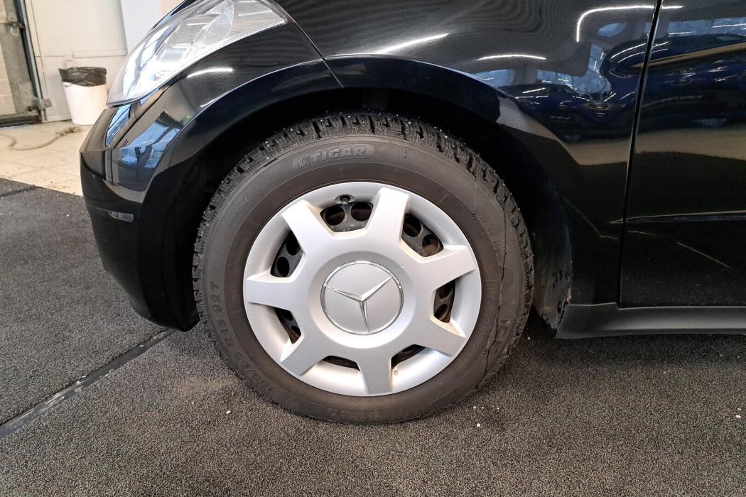 MERCEDES-BENZ A 2009