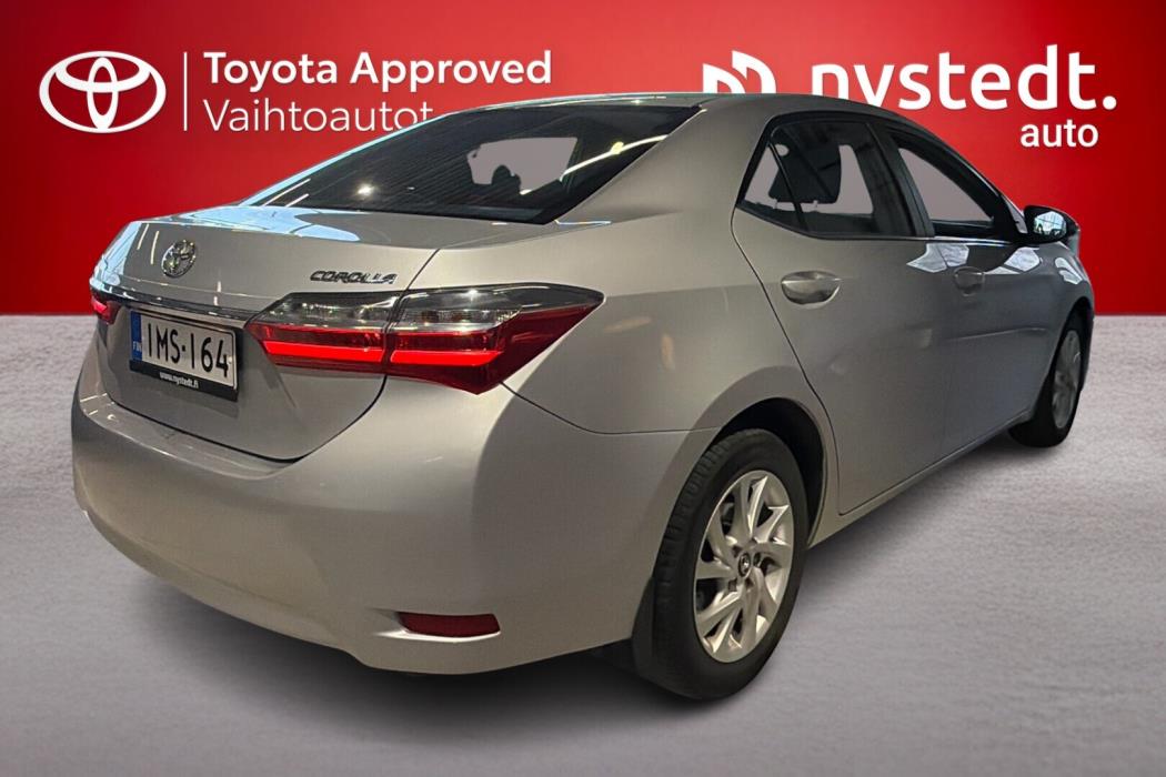 TOYOTA Corolla 2017