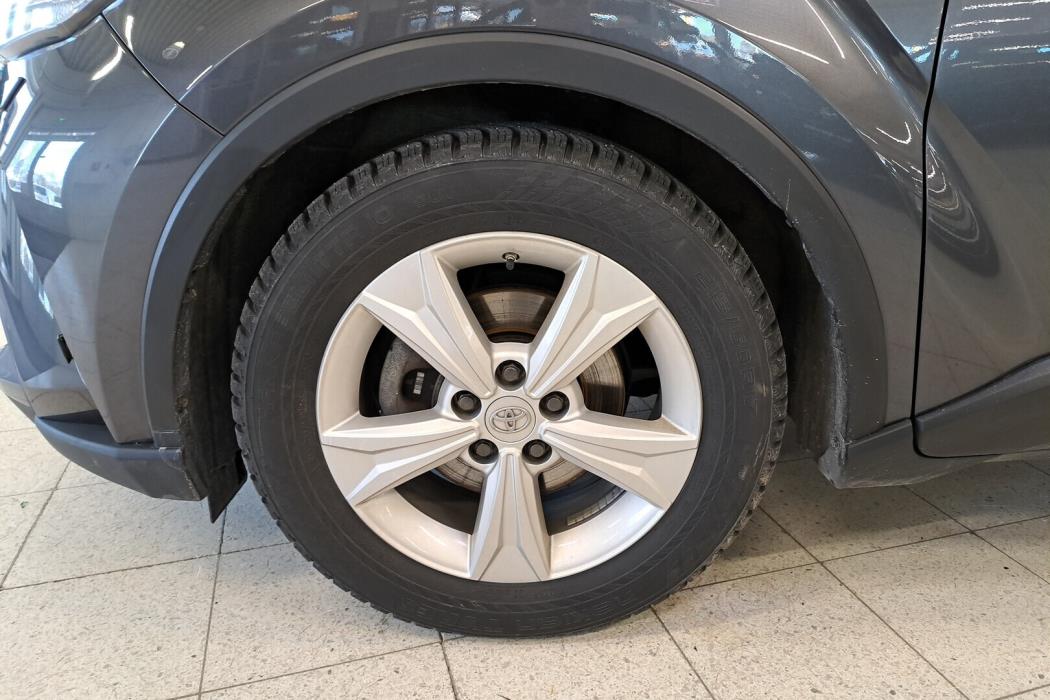 TOYOTA C-HR 2023