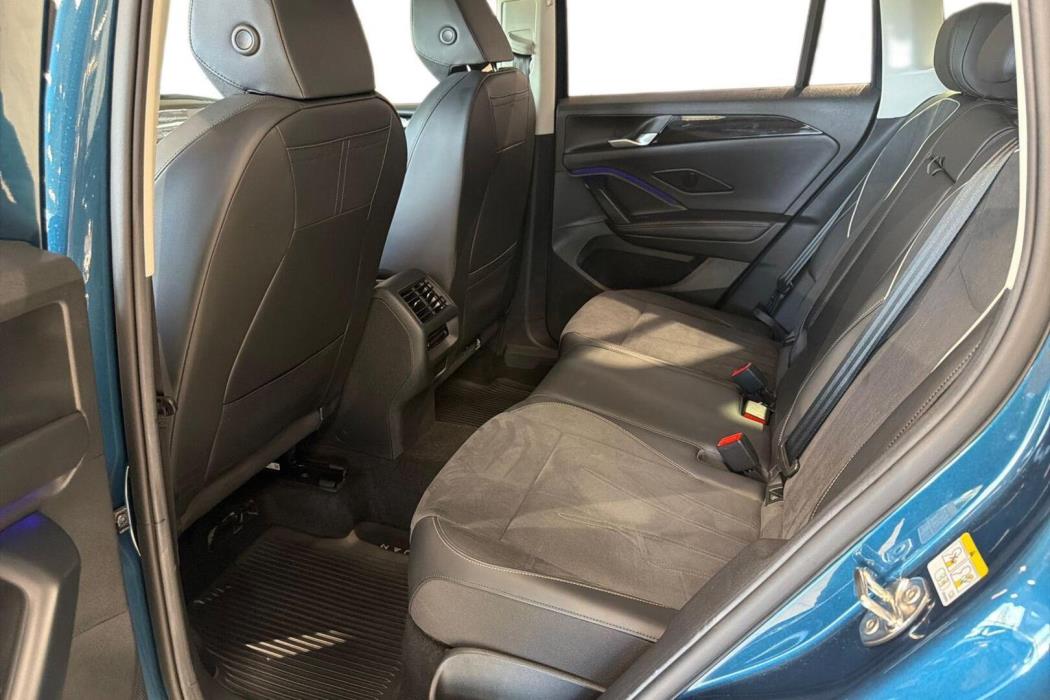 VOLKSWAGEN Tiguan 2025