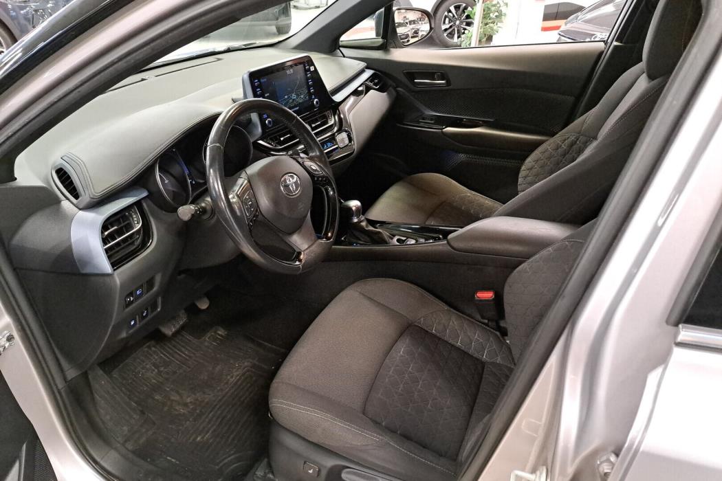 TOYOTA C-HR 2020