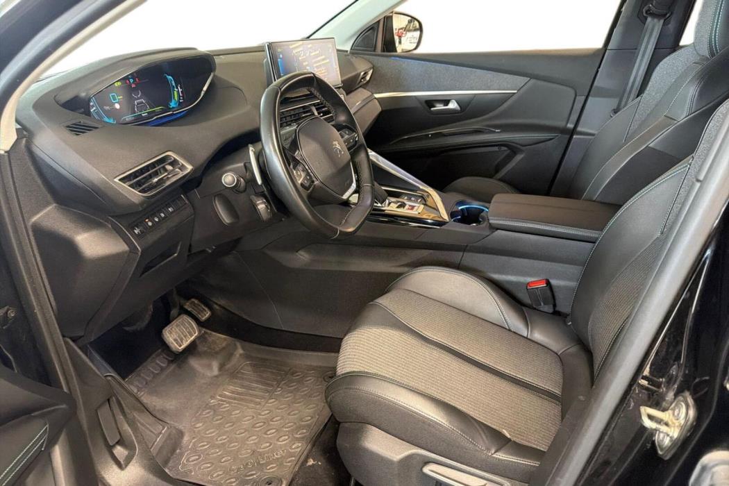 PEUGEOT 3008 2021
