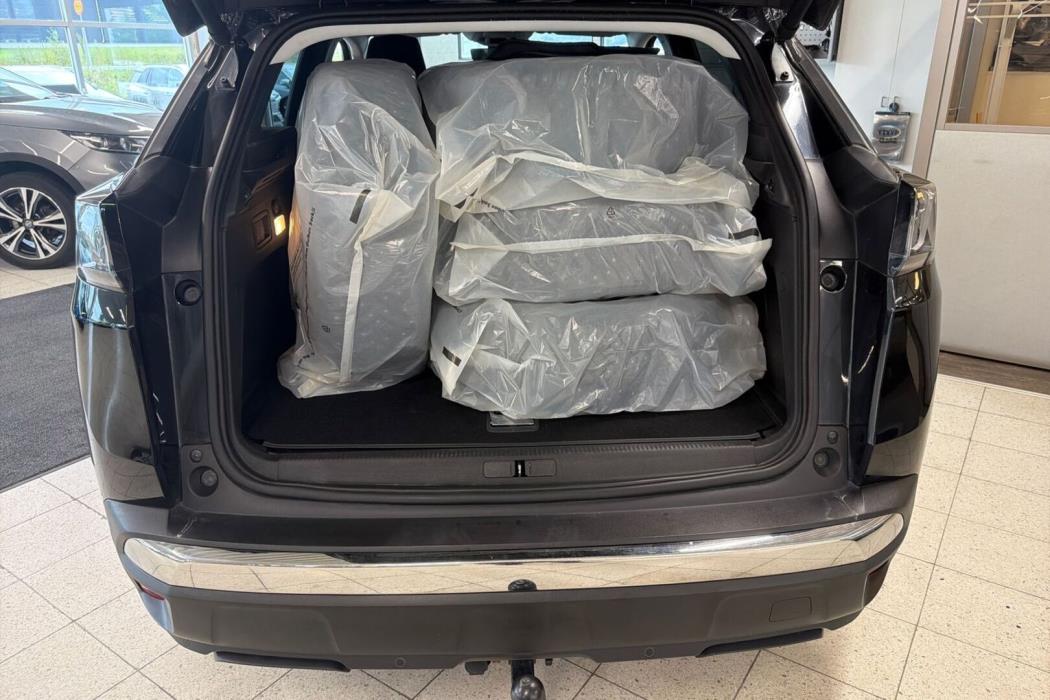 PEUGEOT 3008 2021