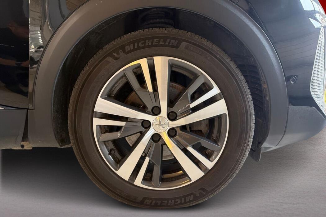 PEUGEOT 3008 2021