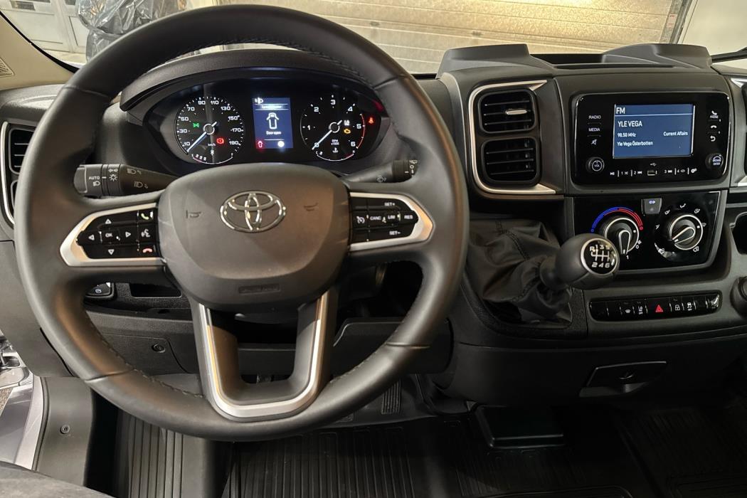 TOYOTA Proace MAX 2025