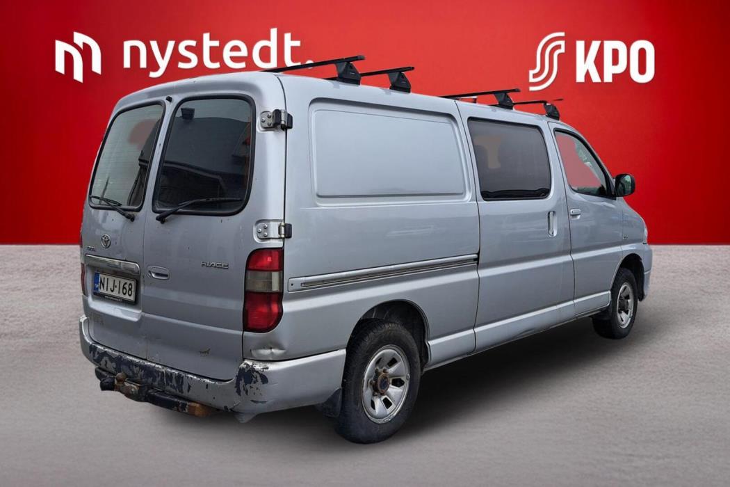 TOYOTA Hiace 2011