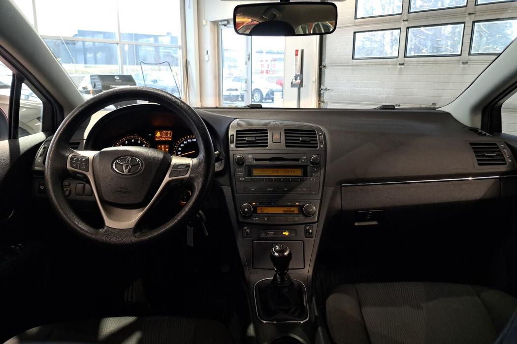 TOYOTA Avensis 2009