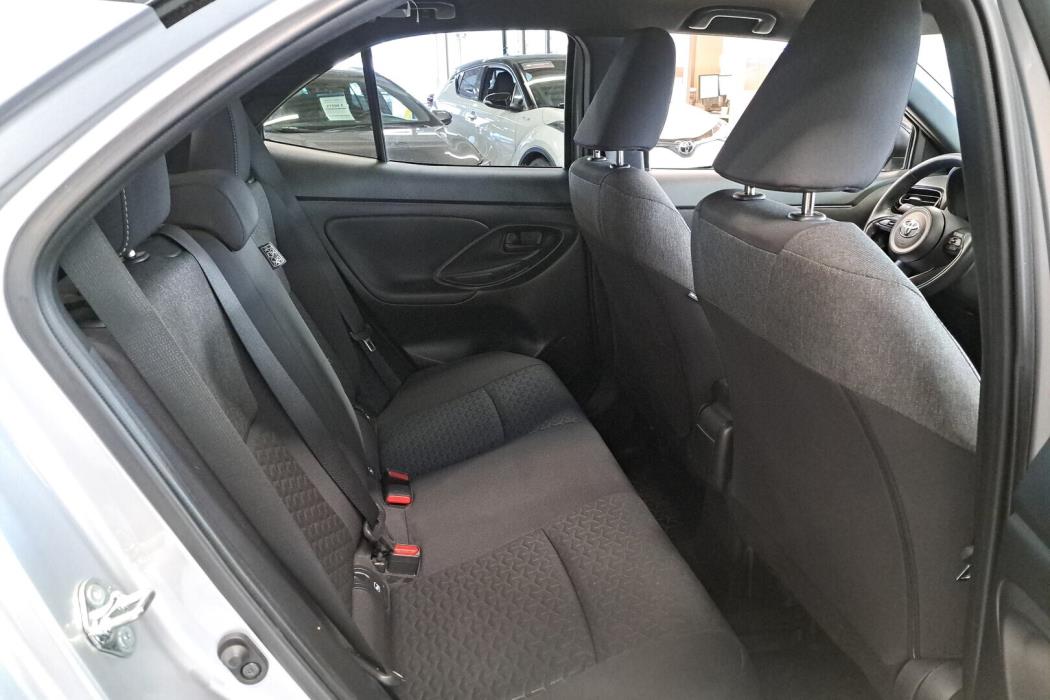 TOYOTA Yaris Cross 2024