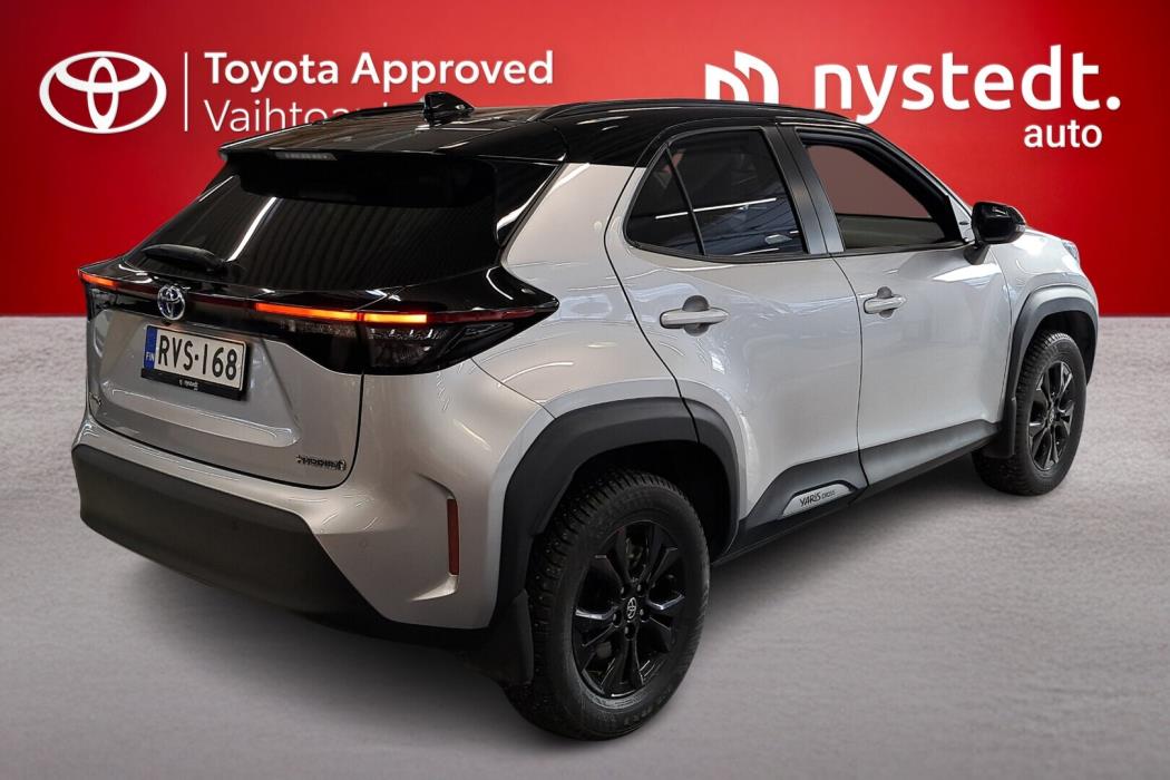 TOYOTA Yaris Cross 2024