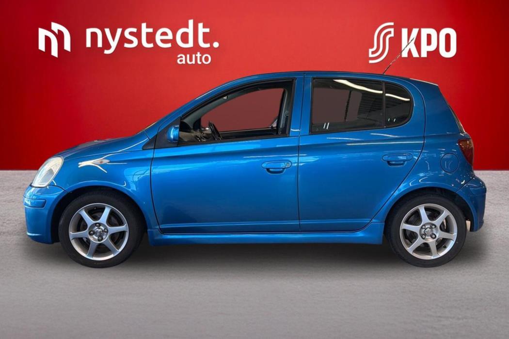 TOYOTA Yaris 2004