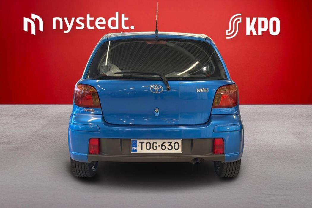 TOYOTA Yaris 2004
