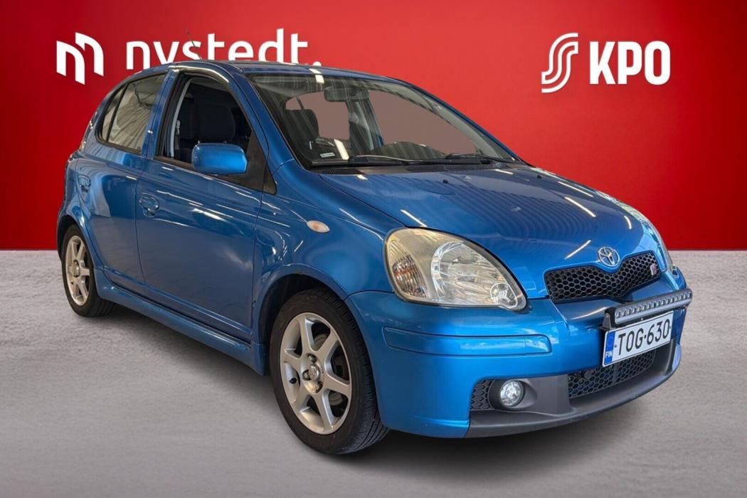 TOYOTA Yaris 2004