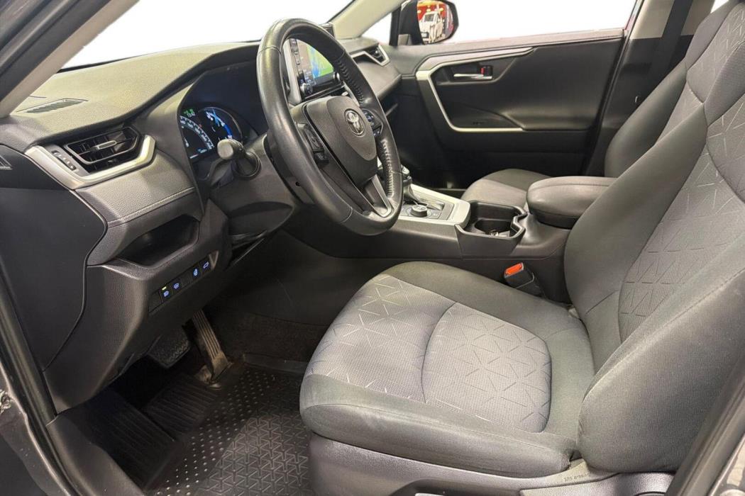 TOYOTA RAV4 2021