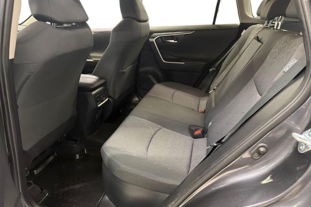 TOYOTA RAV4 2021