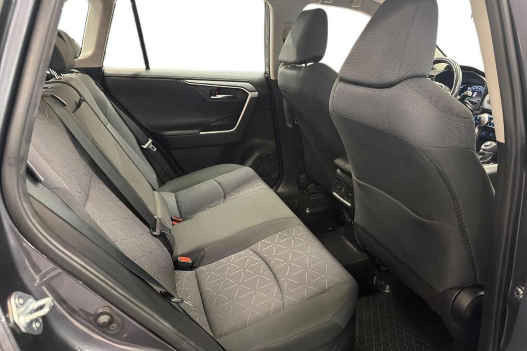 TOYOTA RAV4 2021