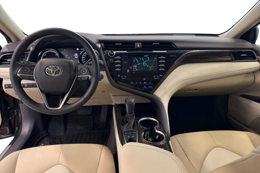 TOYOTA Camry 2020