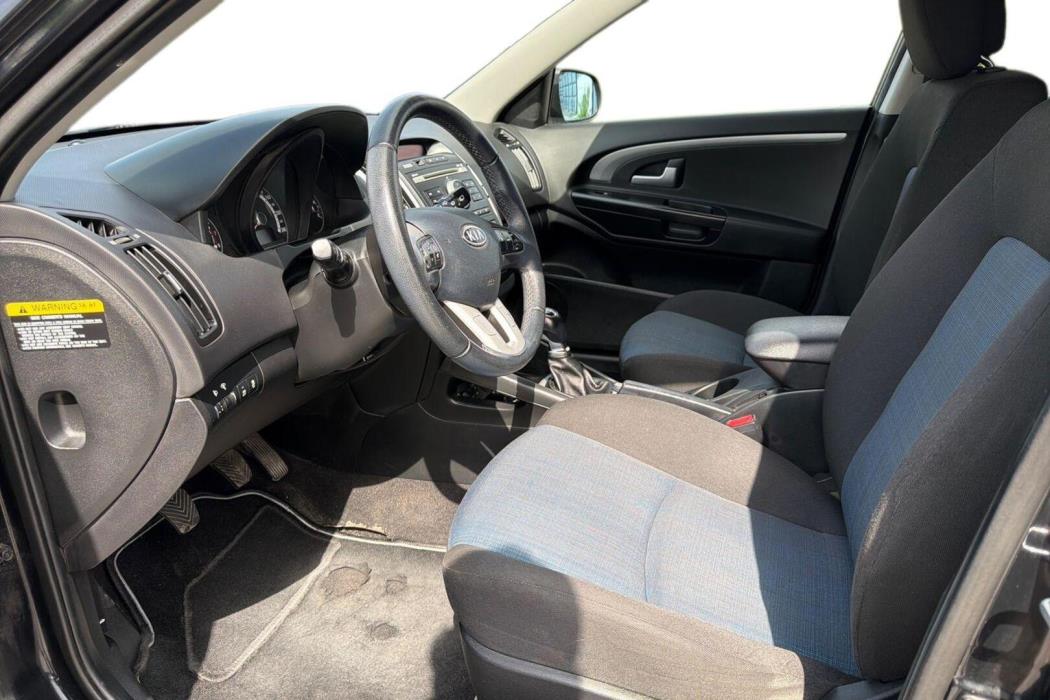 KIA cee'd 2011