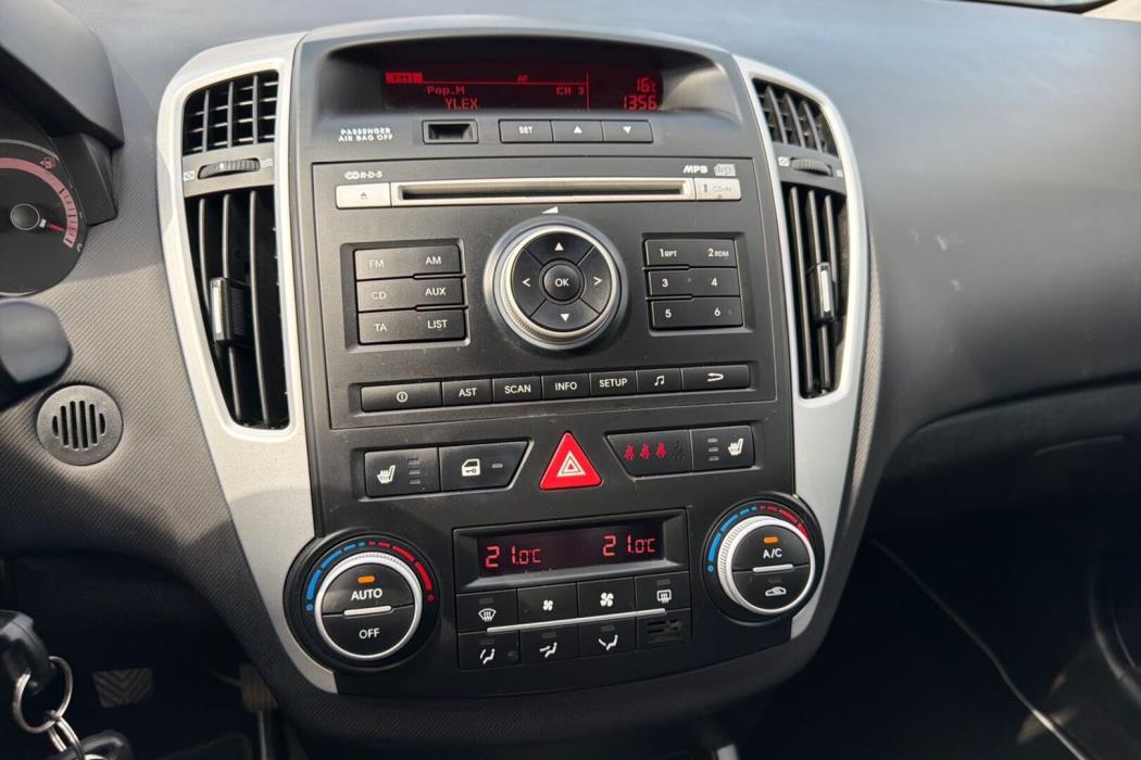 KIA cee'd 2011