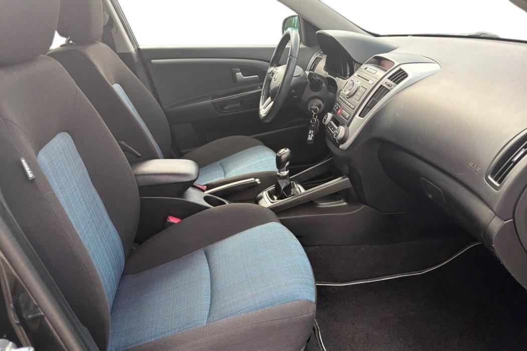 KIA cee'd 2011